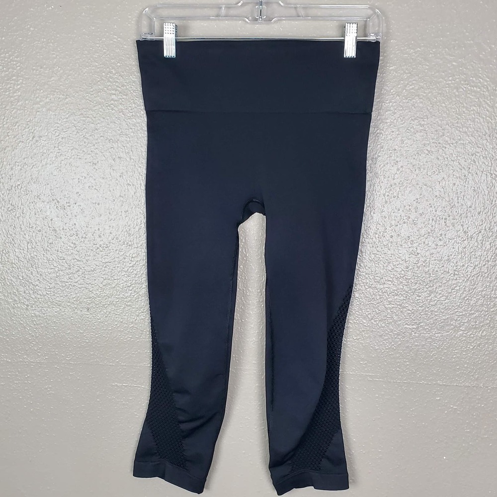 Athleta Black High Rise Laser Cut Cropped Leggings with Mesh Panels S